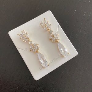 Bridal earrings